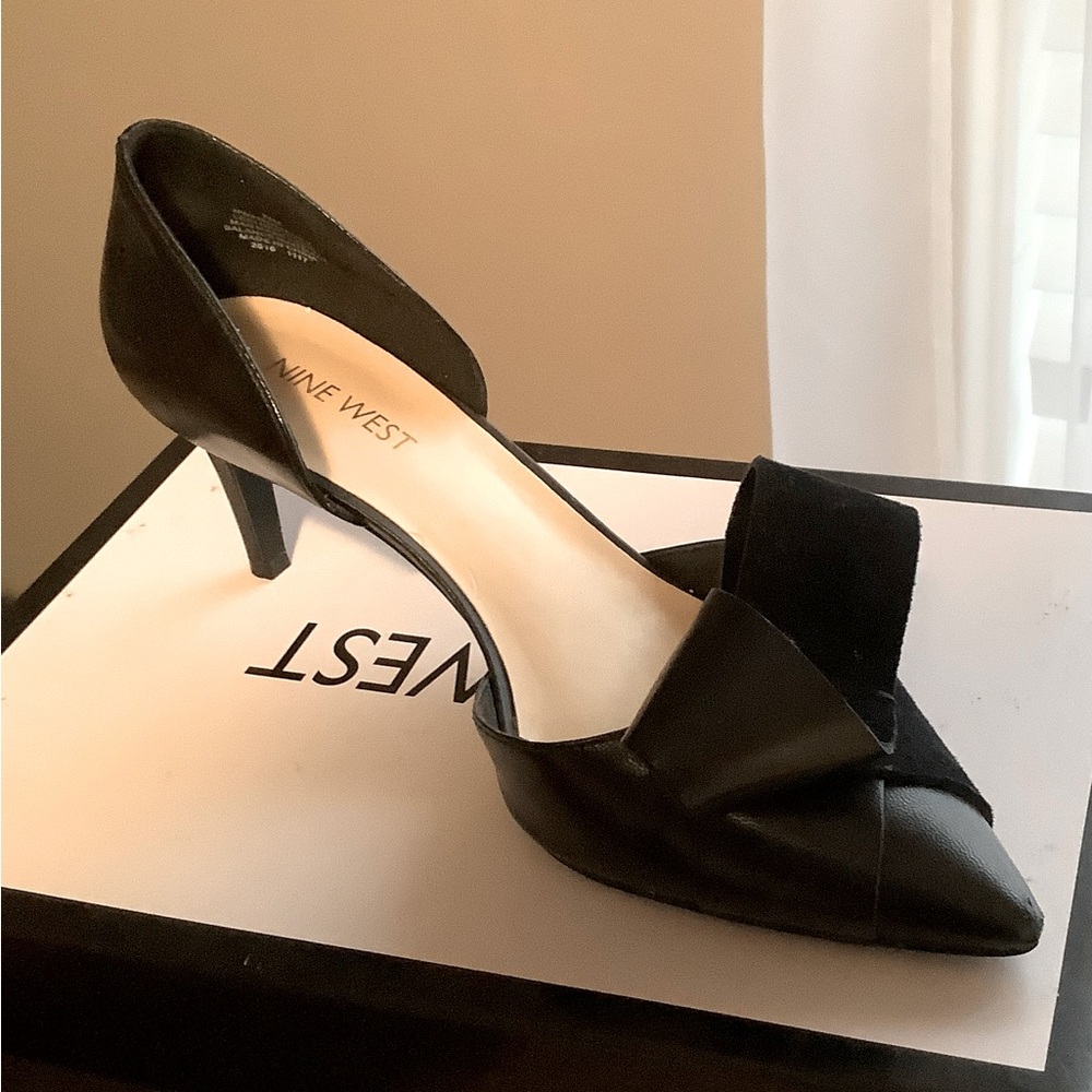 Kitten Heel with Bow
